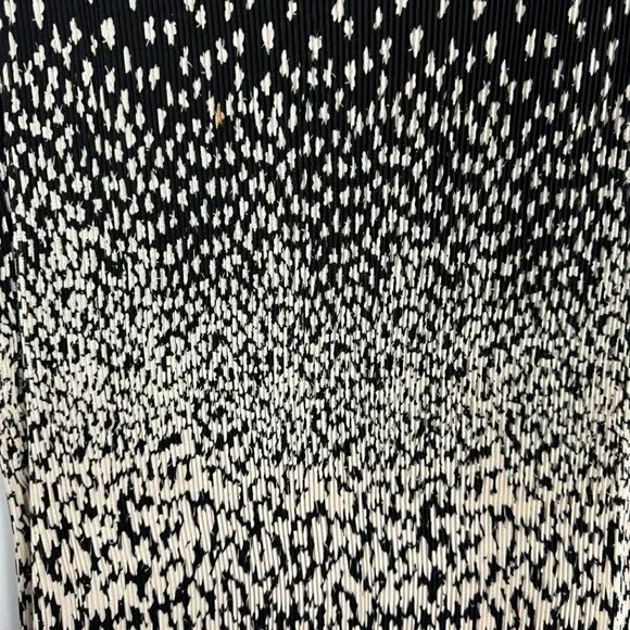 EUC - Riani Dress - White / Cream Size 4 Canada/US - Luxury Designer Dress - Picture 8 of 10